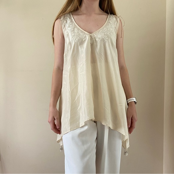 Anthropologie Silk Embroidered Ivory Top - Picture 4 of 14